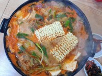 두가지의 부대찌개 ^,^ | 유머 게시판 두가지의 부대찌개 ^,^ | 유머 게시판 | 루리웹