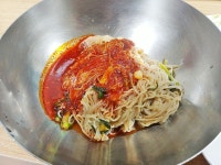 둥지비빔냉면이랑 만두 | 음식 갤러리 둥지비빔냉면이랑 만두 | 음식 갤러리 | 루리웹