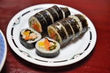 카레라면과 참치김밥의 조합