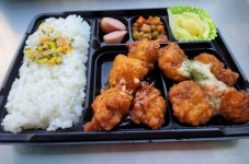 치킨 도시락