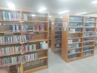 강릉에 모루도서관에는 800번문학 자료실이 있다