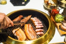 판교역에서 고오급 삼겹살