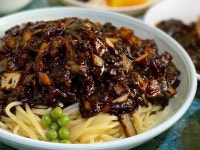 Q 짜장면 vs 간짜장 난 아직도 정확히 뭔차인지 모르겟음