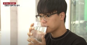 분뇨 정화시설에 취재를 간 기자