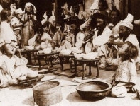 조선시대 주막 사진보는데 뭘 저리들 먹는거