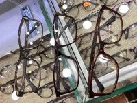 이 안경테 인터넷으로 알아볼 수 없나