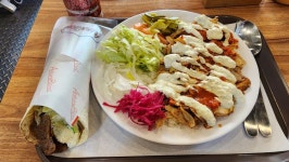 케밥은 송탄보다 이태원이 더 맛있습니다