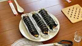 밖에서 밥 먹습니다 - 제주 서귀포, 엉클통김밥 | 음식 갤러리 밖에서 밥 먹습니다 - 제주 서귀포, 엉클통김밥 | 음식 갤러리 | 루리웹
