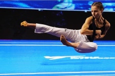 한국무술 태권도의 변신 비치 태권도