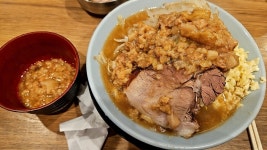 １달에 1번 인바디 후 치팅으로 먹은 우에노 지로계 라멘