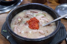 깔끔하게 떨어지는 순대국