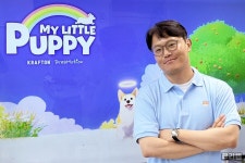 즐겁고 행복했던 반려와의 추억을 그리며 애견 박람회에서 만난 마이 리틀 퍼피