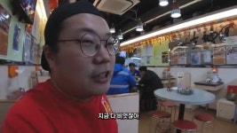 중국인으로 위장을 너무 잘해서 차별당한 캡틴 따거