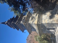 의외로 내려오는 길에 있는 국보