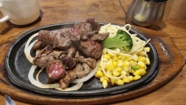 점심은 소고기 스테끼