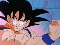 드래곤볼 카이 28화 손오공의 찰져 보이는 엉덩이