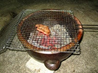 야밤에 시골집 마당에서 숯불구이 해먹었습니다