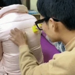 패딩 얼룩 제거하는 방법 .gif | 유머 게시판 | RULIWEB 패딩 얼룩 제거하는 방법 .gif | 유머 게시판 | 루리웹