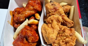 처갓집 양념통닭 양념반 후라이드반