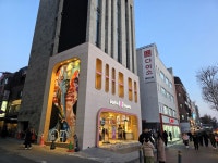 혜화역 4번 출구 앞 베라에서 만나