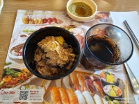 쿠우쿠우는 조금만 먹어도 물려서 문제야