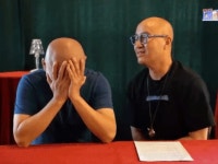 대머리를 잡아먹는 대머리.gif | 유머 게시판 대머리를 잡아먹는 대머리.gif | 유머 게시판 | 루리웹