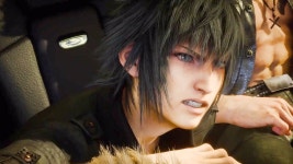 주인공 녹티스의 과거베르서스와 현재XV