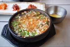 제대로 꼬인 군산여행 여친의 완소 프랜차이즈 전주현대옥