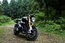 R9T 중고로 업어 왔습니다