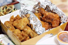 치킨은 역시 크리스피치킨이 맛있다 페리카나치킨 후라이드양념 반반
