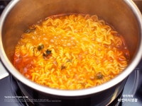 라면미식생활 50 팔도 체다치즈 틈새라면
