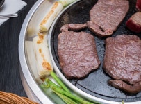숙성 한우고깃집에서 국반 고기반
