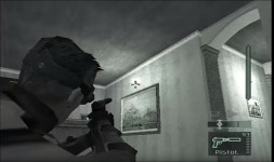 숄더 뷰 슈팅 시스템의 원조는 스플린터 셀 1입니다