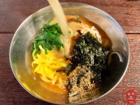 어제 아점으로 멸치국수