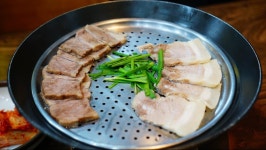 부산 센텀호텔에서 먹은 수육백반입니다 (11,000원) | 음식 갤러리 | RULIWEB 부산 센텀호텔에서 먹은 수육백반입니다 (11,000원) | 음식... 