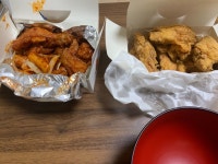 꼬르륵 치킨 양념반 후라이드반 | 음식 갤러리 꼬르륵 치킨 양념반 후라이드반 | 음식 갤러리 | 루리웹