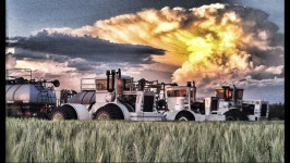 누가 요즘도 맨손으로 농사짓니