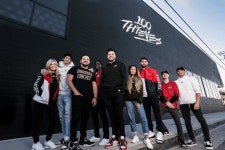 100Thieves 게이밍 하우스 오픈 | PC 정보 게시판 100Thieves 게이밍 하우스 오픈 | PC 정보 게시판 | 루리웹