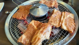 원주에서 돼지갈비 먹고 왔습니다