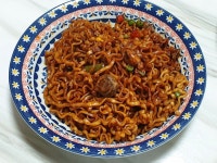 주말은 짜장라면진불닭볶음짜장