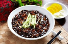 간짜장을 만들까 유니짜장 만들까