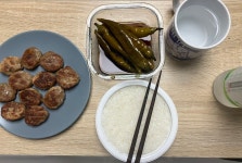 오늘 저녁은 심플하게 집밥....? | 남궁루리 | RULIWEB 오늘 저녁은 심플하게 집밥....? | 남궁루리 | 루리웹