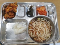 오늘의 직딩세끼우동 야채튀김