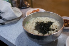 단골 칼국수 가게 망하는 맛집 테크트리 타버린듯