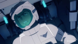 건담 이 장면 뭔가 묘 하다