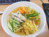 돼지곰탕으로 만든 냉면 | 음식 갤러리 돼지곰탕으로 만든 냉면 | 음식 갤러리 | 루리웹