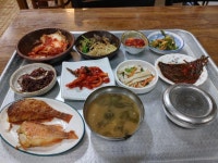 부산 백반 가격이 5천원이라면서요? | 유머 게시판 부산 백반 가격이 5천원이라면서요? | 유머 게시판 | 루리웹