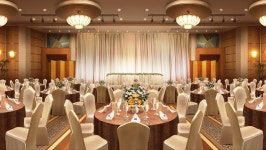 개빵집 홈화면 배경에 파티회장이 없었나