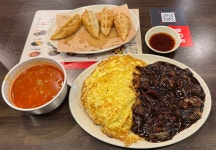 홍콩반점 자장밥도 괜찮네요