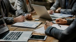 SF 미래 사회의 우주 관료주의